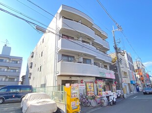 ロイヤル三津屋の物件外観写真